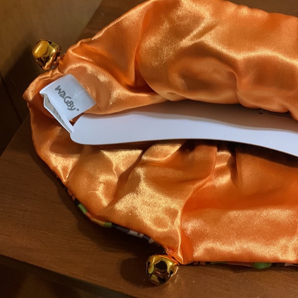 WAGBY- Dog Scrunchie Halloween 🎃 Theme - Picture 8 of 8